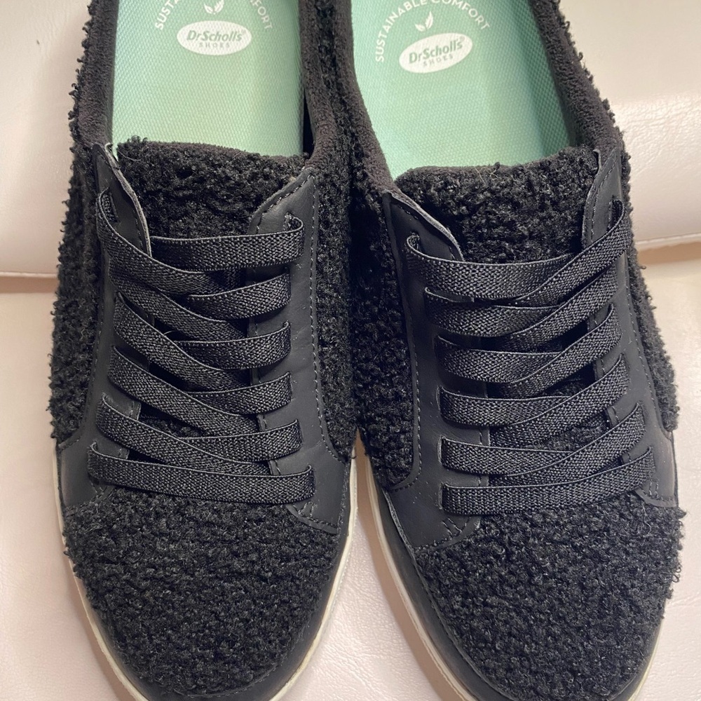 Dr. Scholl's Black and White Women's Shoes - Picture 2 of 5